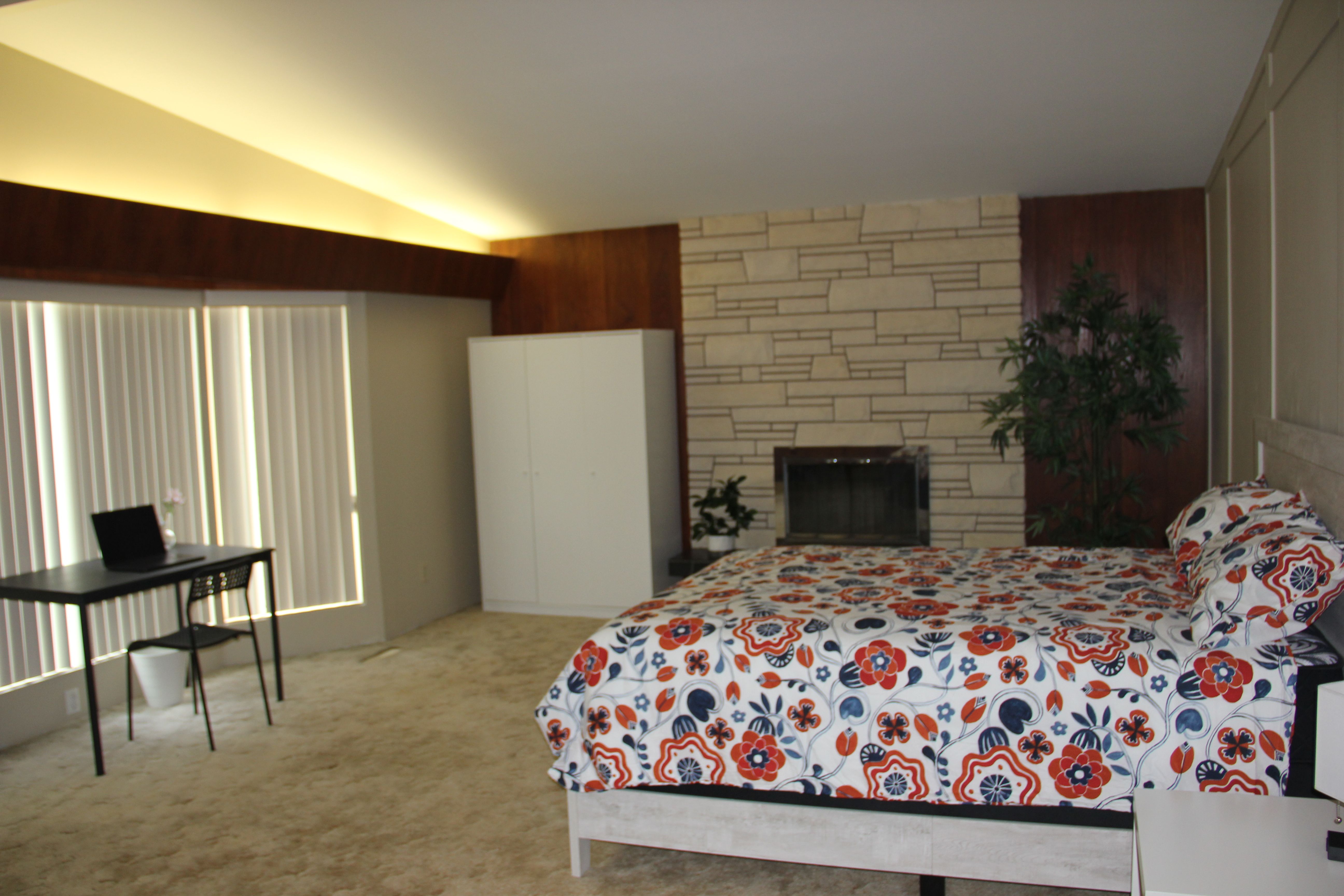 Large Furnished Room 4 for 2 People in Coquitlam near SkyTrain